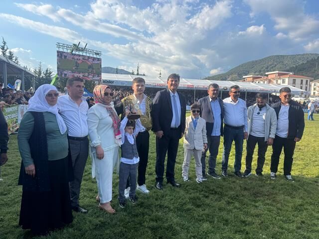Güreş Ağası Batuhan Kiremitli