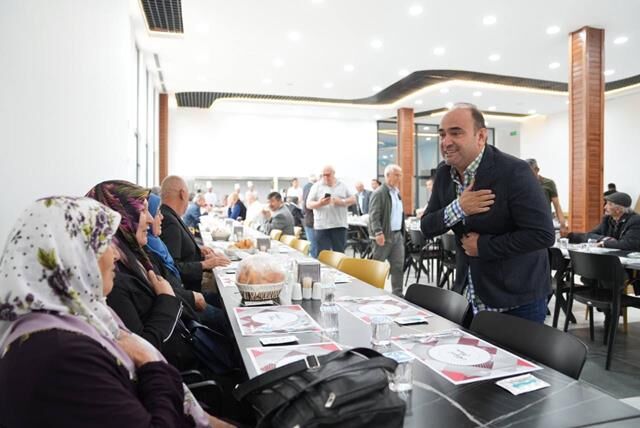 Başkan Akdenizli, Eski Muhtarlarla Kahvaltıda Buluştu