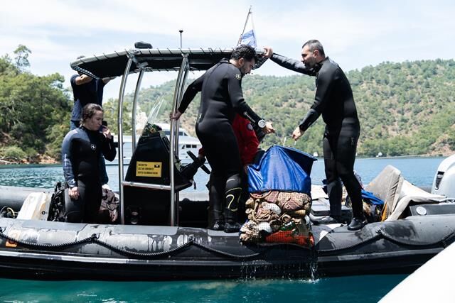 Göcek Koylarında Dünya İklim Günü'ne Özel Su Altı Temizliği