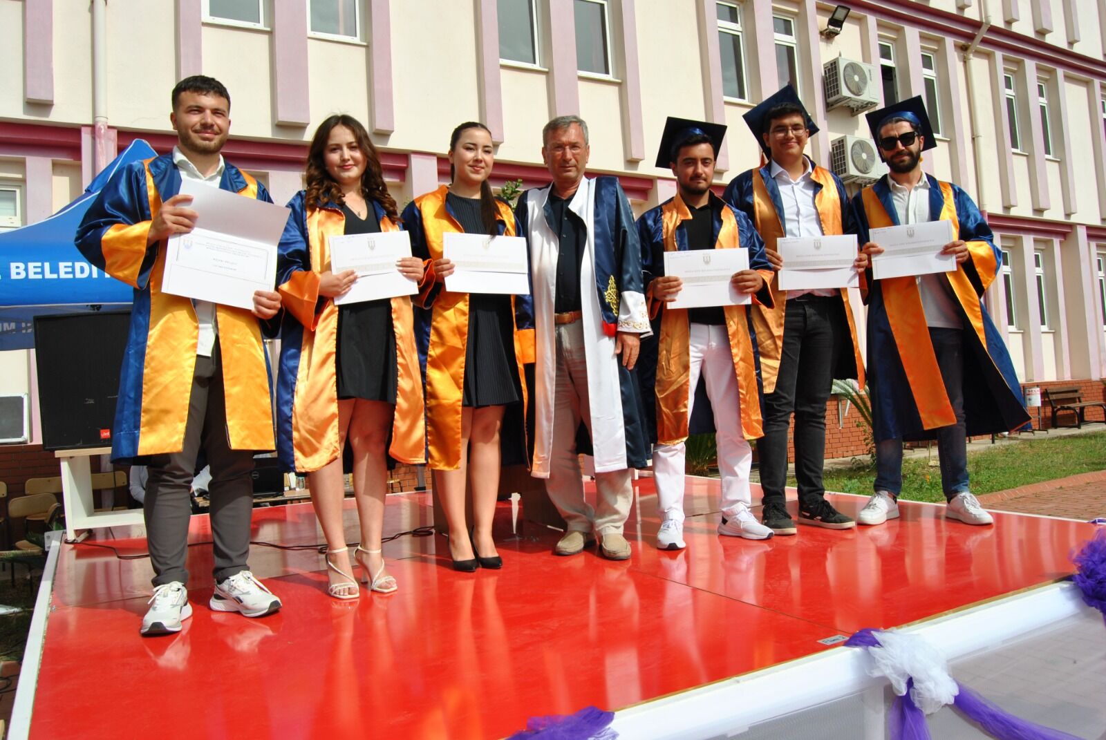 Fethiye'de 320 Teknik Eleman Mezun Oldu
