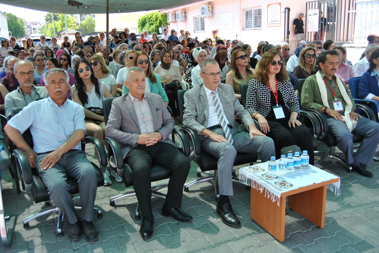 Fethiye'deki Yıl Sonu Sergisi Eserleri Göz Kamaştırdı
