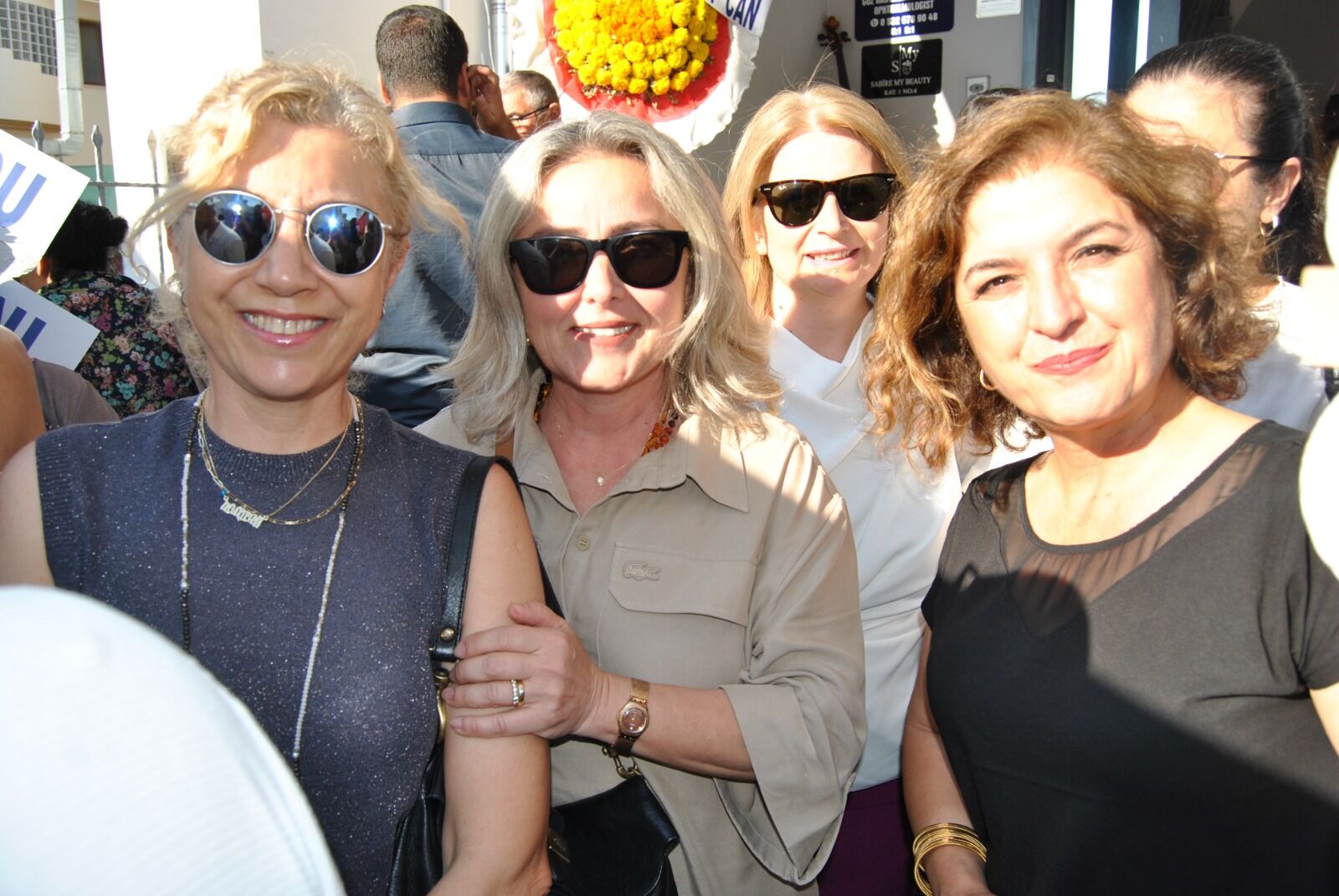 Op. Dr. Gönül Fariz'in Muayenehanesinin Açılışına Yoğun İlgi
