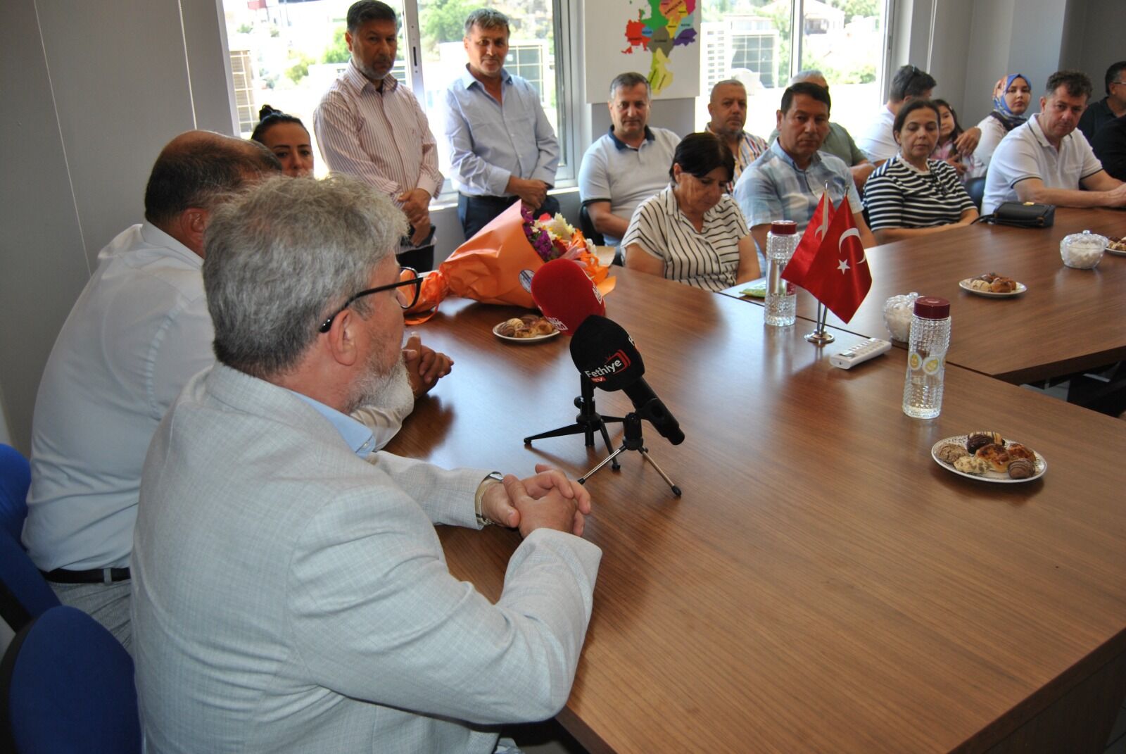Fethiye’de AK Parti’den MHP’ye Hayırlı Olsun Ziyareti