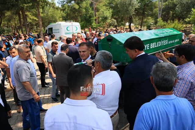 Vali Akbıyık, "Depremden 75 Kişi Etkilendi 1 Kişinin Daha Durumu Ağır"