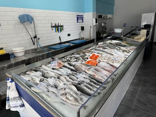 Balık Pazarı’nın 40 Yıllık İsmi Artık Restoran Konseptiyle Taşyaka’da