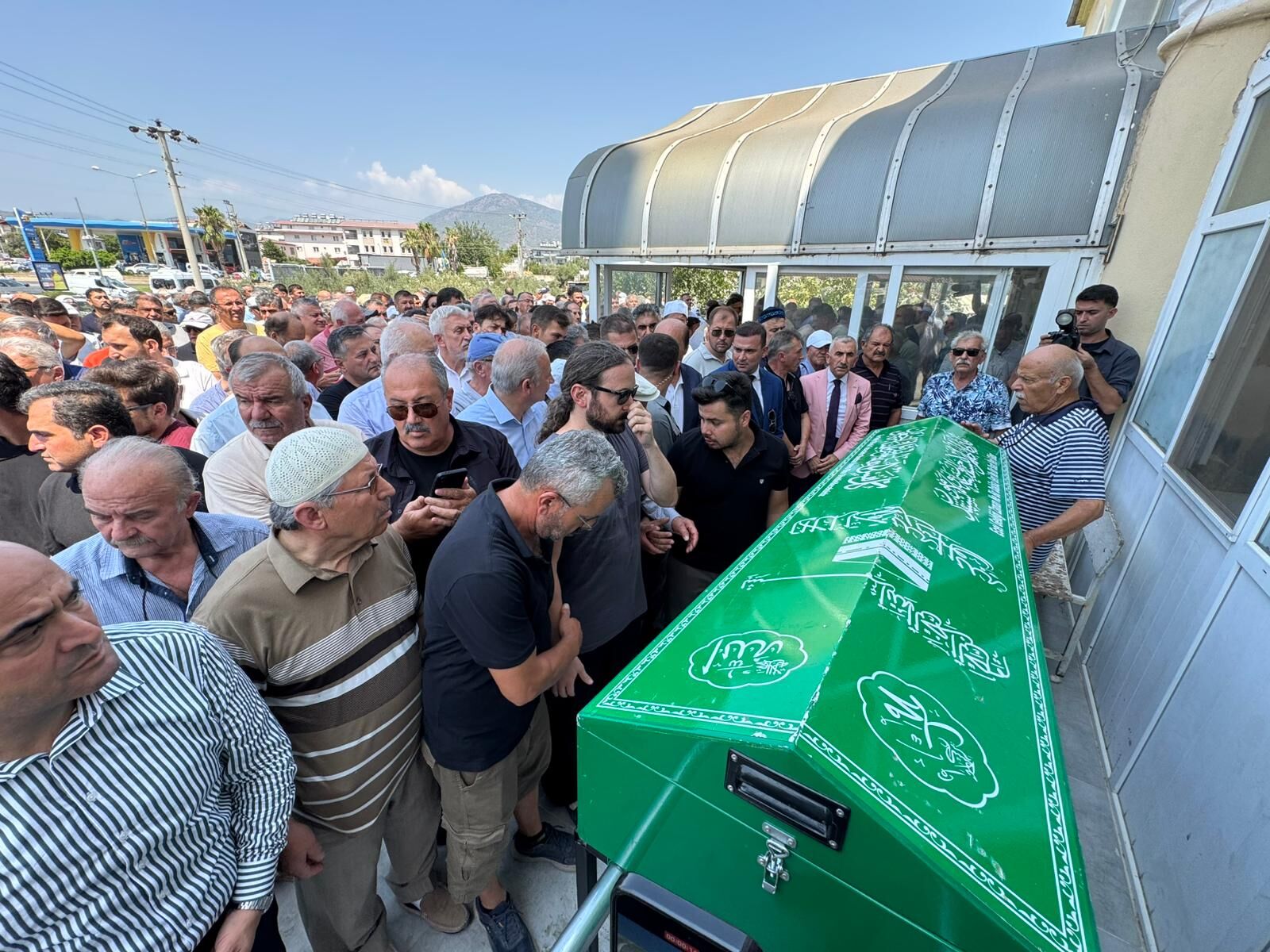 Eski AK Parti Muğla Milletvekili Ali Boğa, Fethiye'de Son Yolculuğuna Uğurlandı