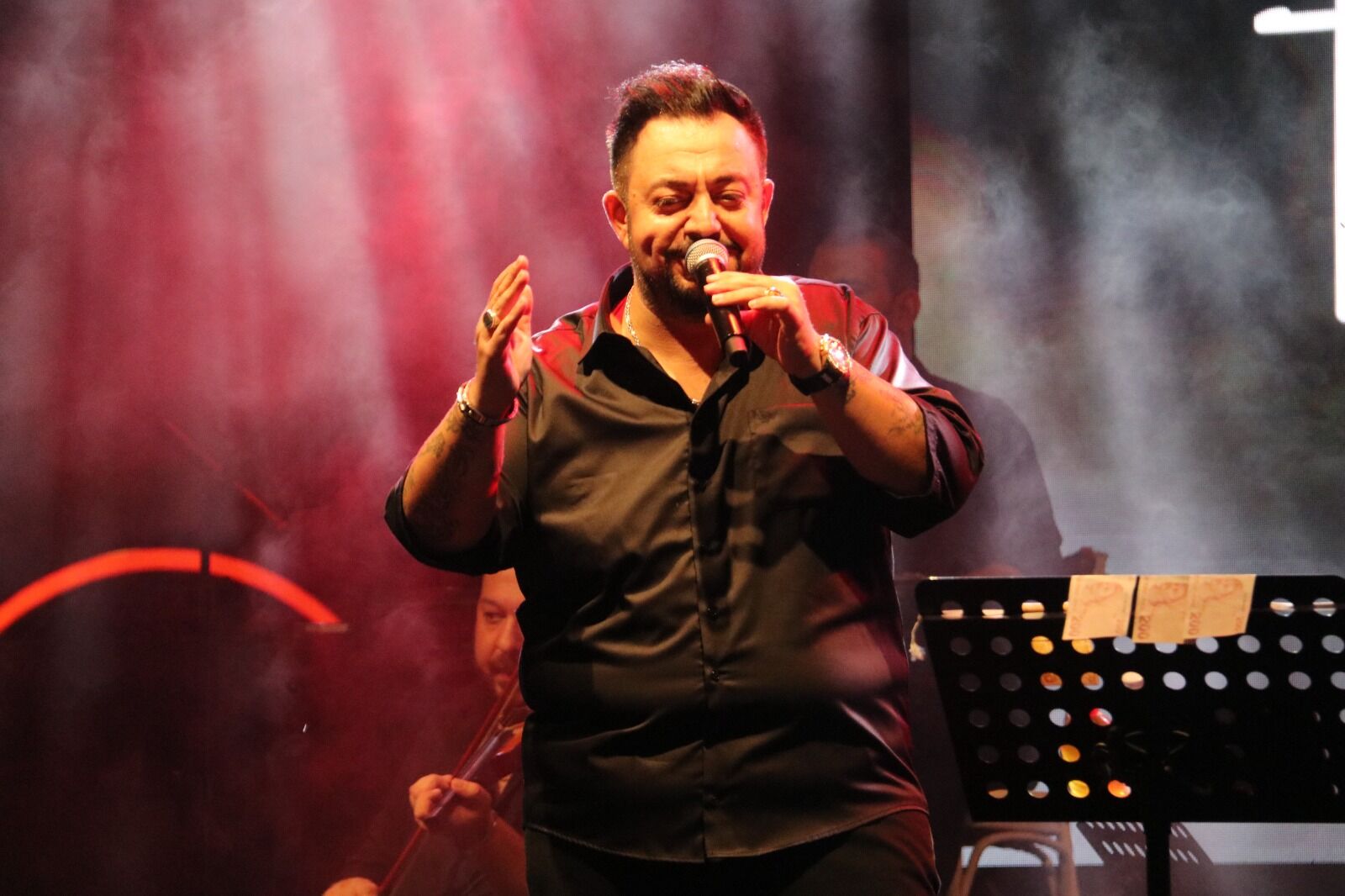 Hüseyin Kağıt, Hayal Kahvesi Fethiye’de Hem Ağlattı Hem Oynattı