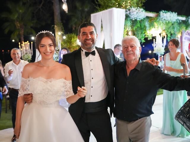 Aydın Ve Özdemir Ailelerinin En Mutlu Günü