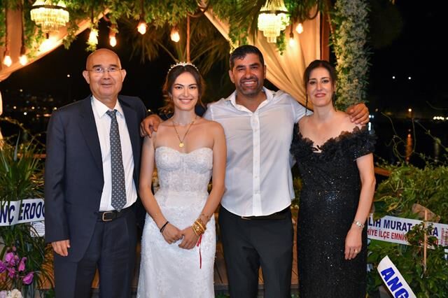 Aydın Ve Özdemir Ailelerinin En Mutlu Günü