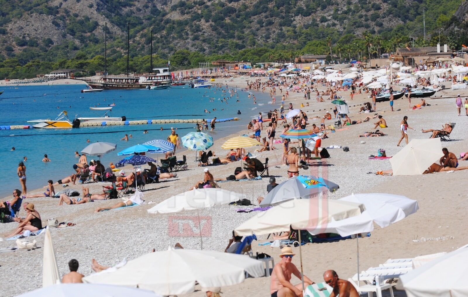 Ölüdeniz’de Ekim Ayında da Yaz Devam Ediyor
