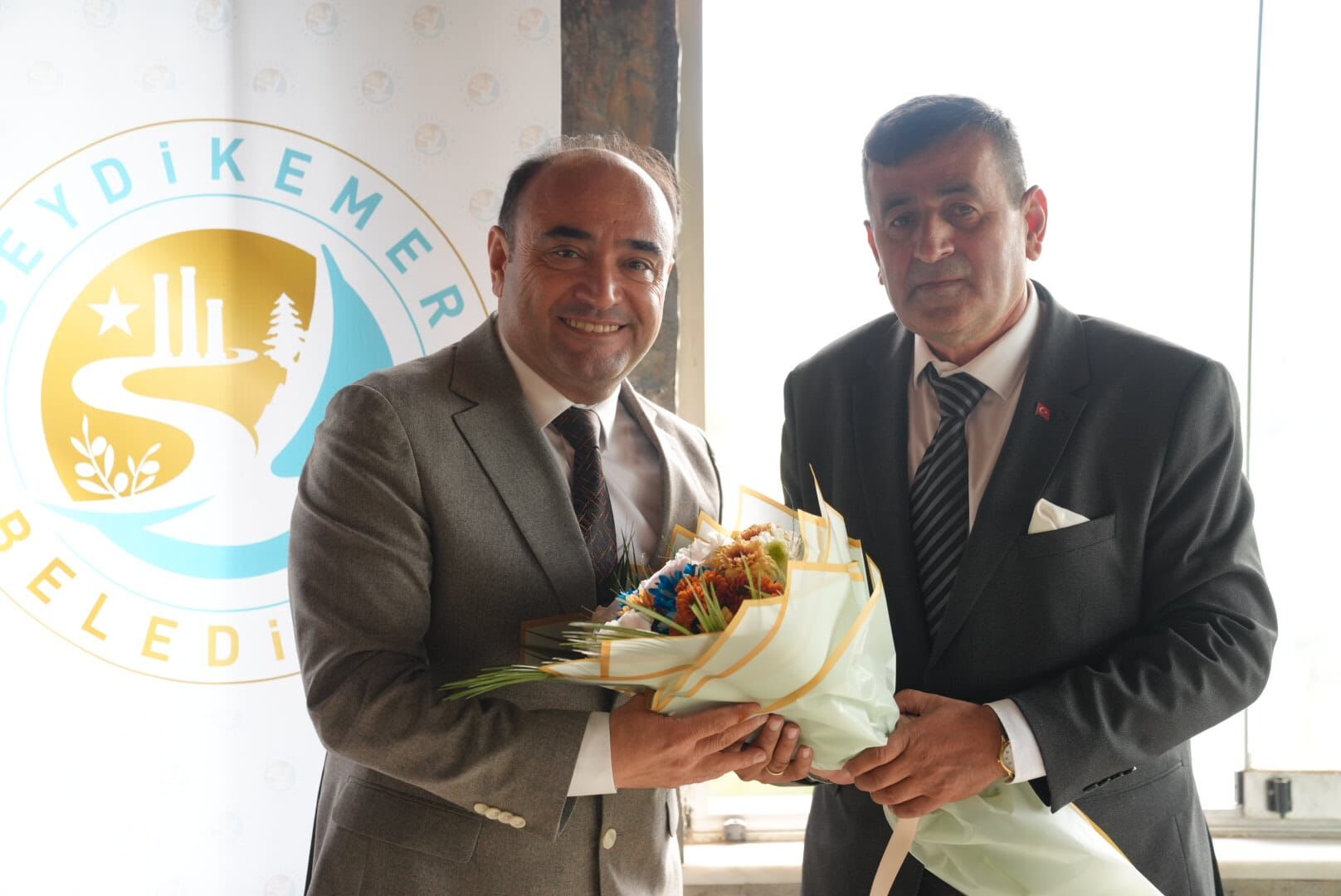 Başkan Akdenizli, Muhtarların Gününü Kutladı