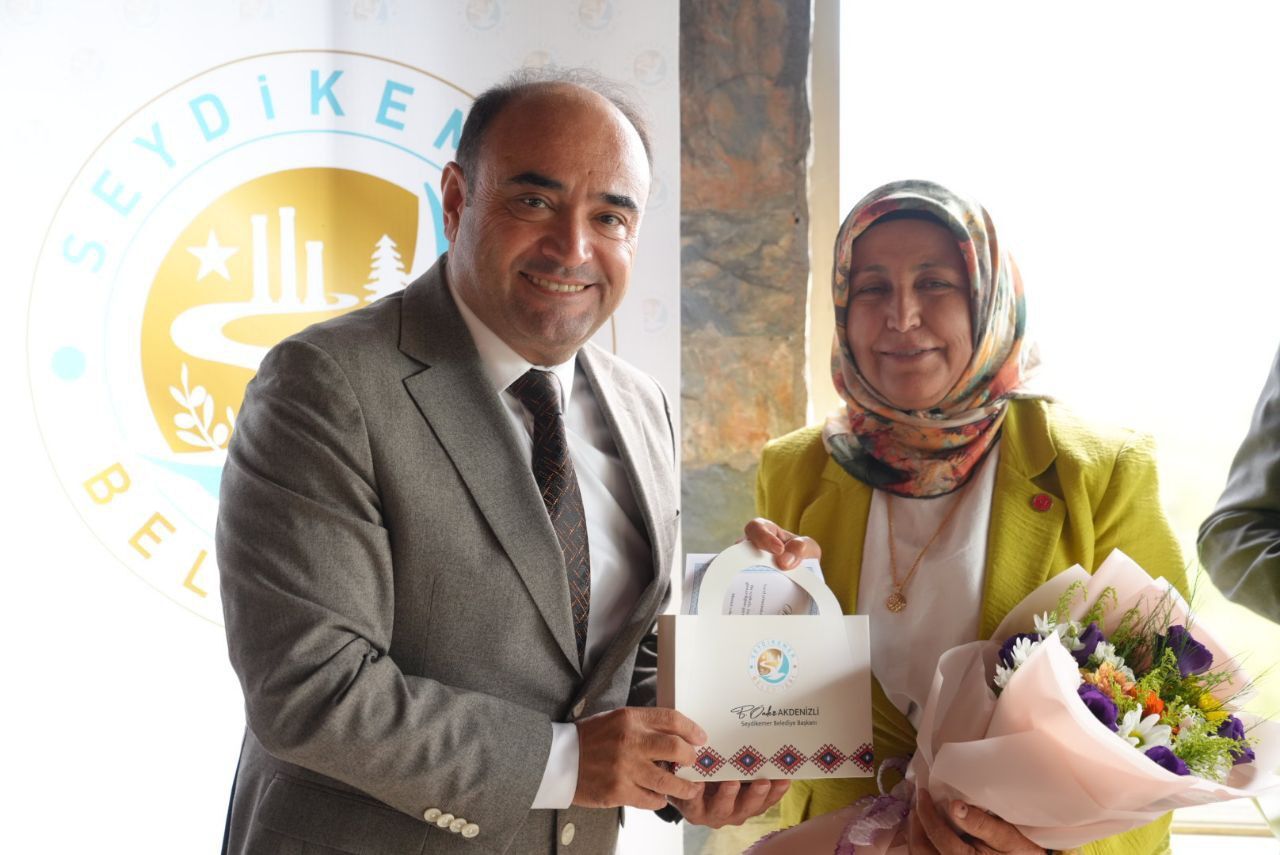 Başkan Akdenizli, Muhtarların Gününü Kutladı
