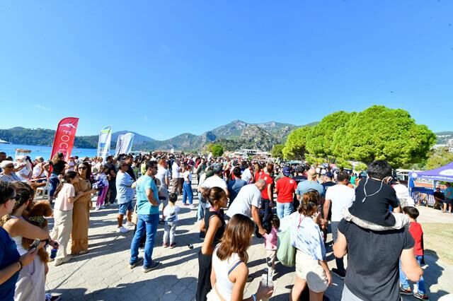 Hava Oyunları Festivali, Renkli Gösterilerle Devam Ediyor