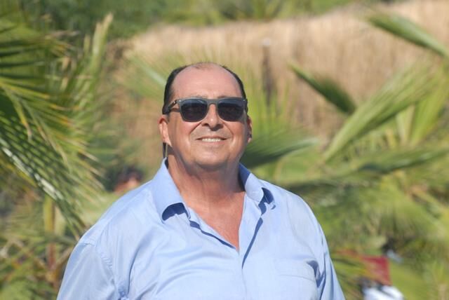 Ölüdeniz Kumburnu’nda Cumhuriyetimizin 102. Yılına Özel Dev Bayrak Açıldı