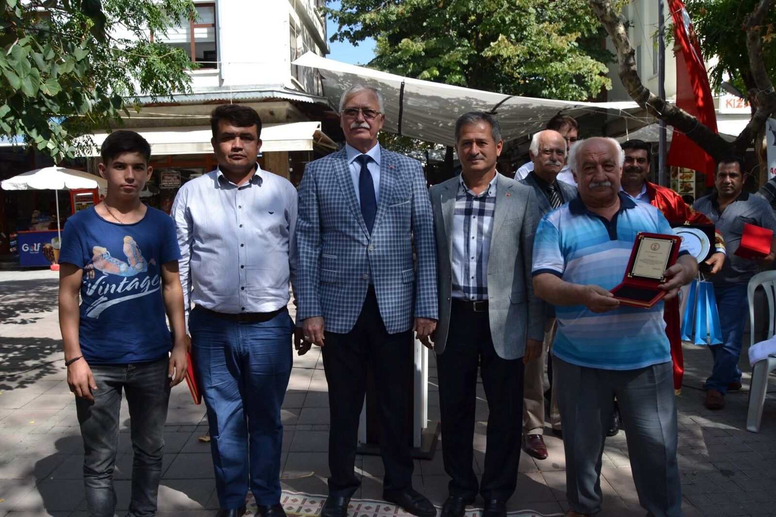 FESO Yönetiminden Plaket Sitemine Yanıt