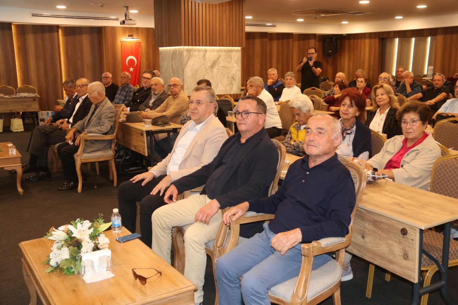 Fethiye’de “Diplomat Gözüyle Türkiye Cumhuriyeti’nin Dış Politikası” Söyleşisi Yapıldı