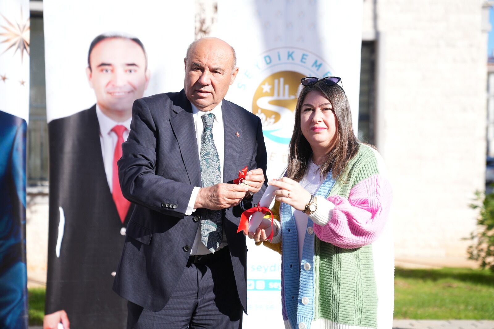 Seydikemer'de TOKİ'ler Teslim Edildi