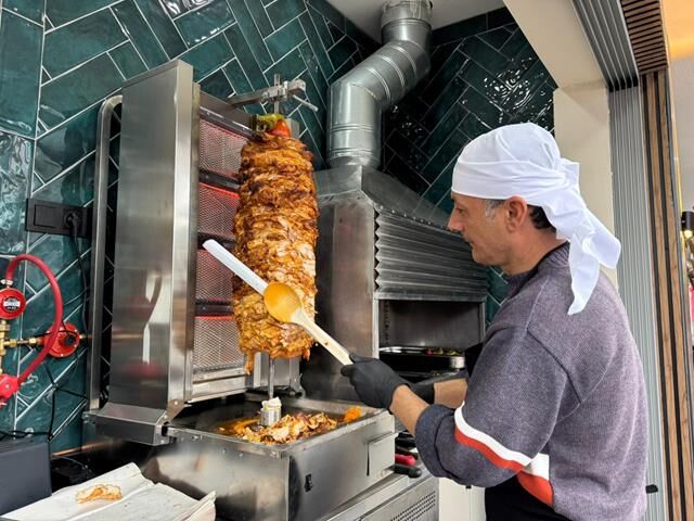 “Makas Döner” Dualarla Hizmete Açıldı
