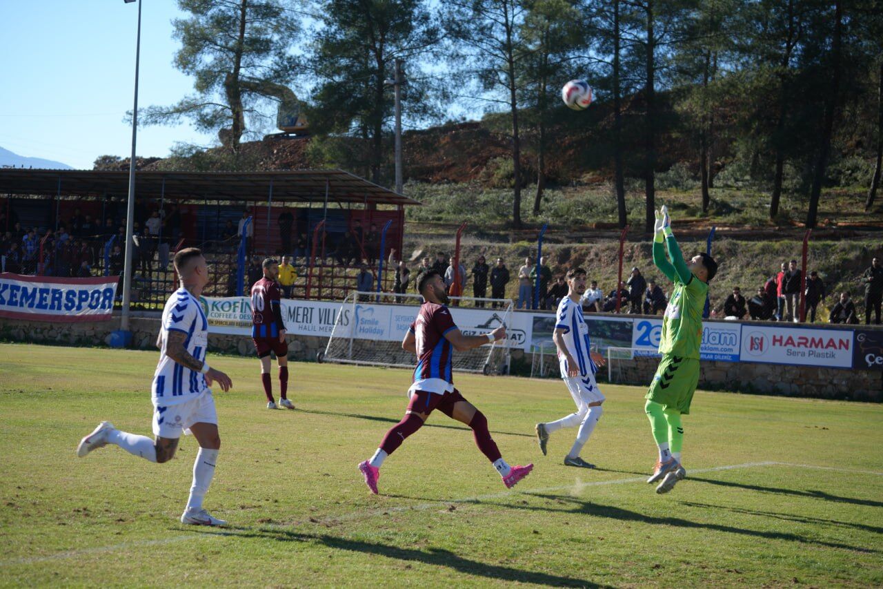 Zirve Mücadelesinde Gülen Taraf Seydikemerspor Oldu