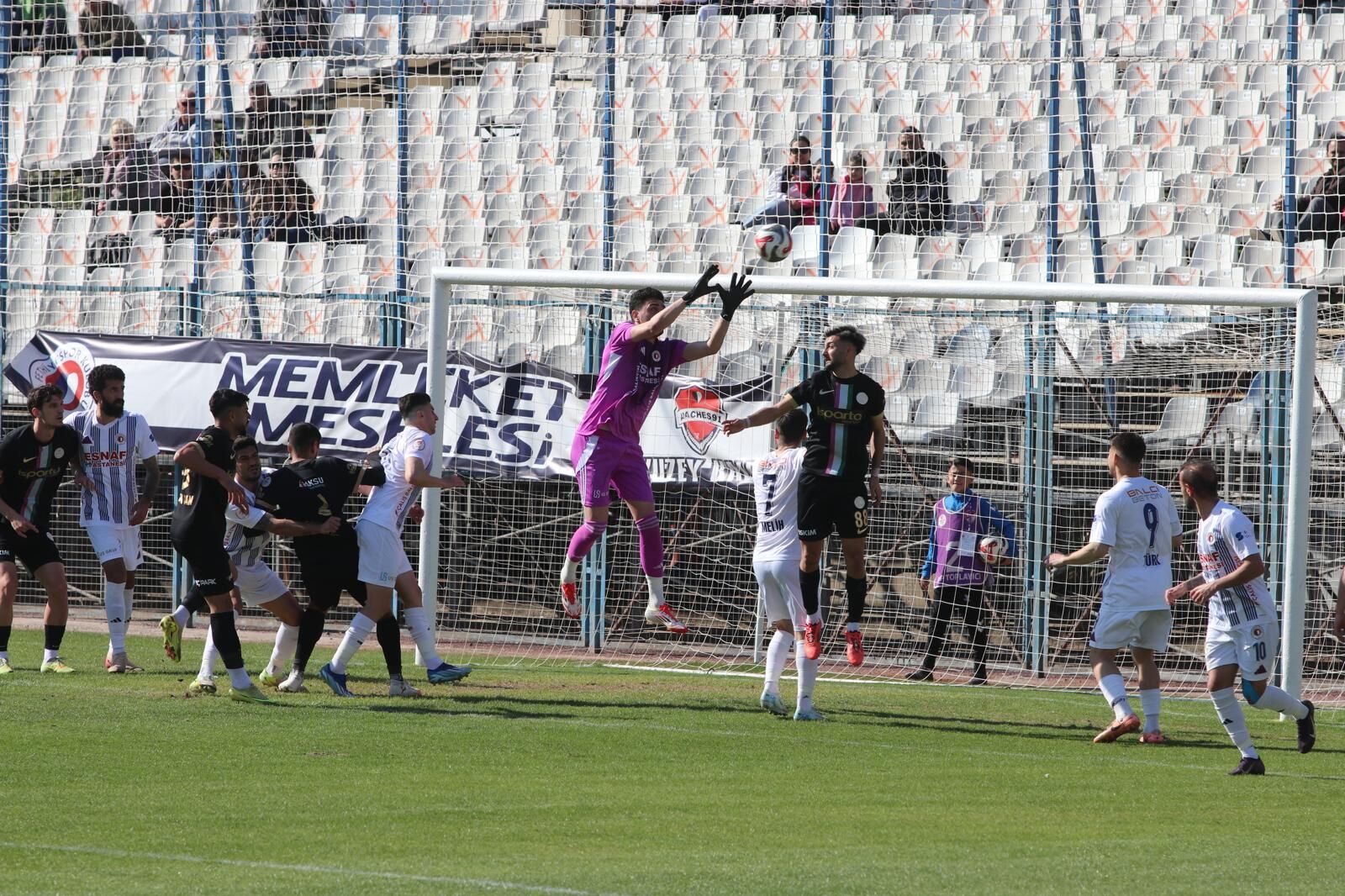 Fethiyespor Evinde Isparta İle Puanları Paylaştı: 1-1