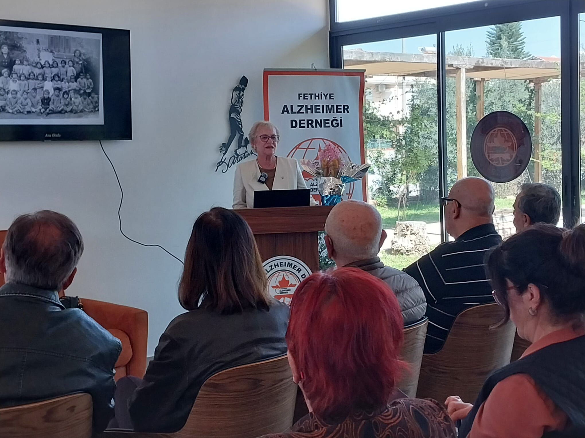 Fethiye Alzheimer Derneği’nde “Dayanışma Kültürü ve Gönüllülük” Semineri