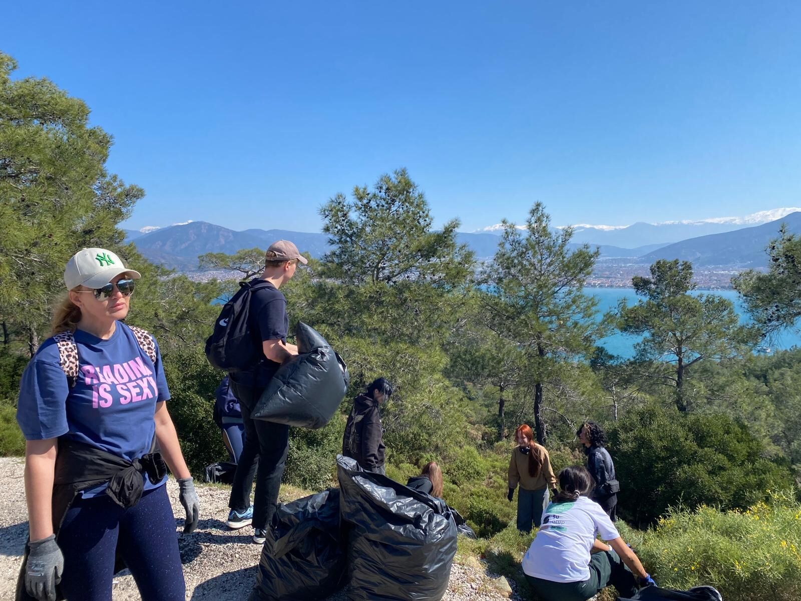 Yarımada Koylarında Çevre Temizliği Yapıldı