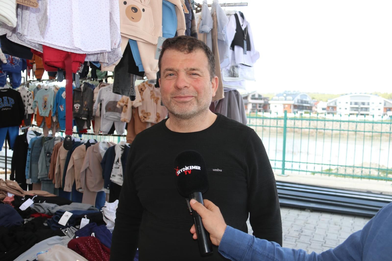 Seydikemer’de Kapalı Pazar Yeri Yüzleri Güldürdü