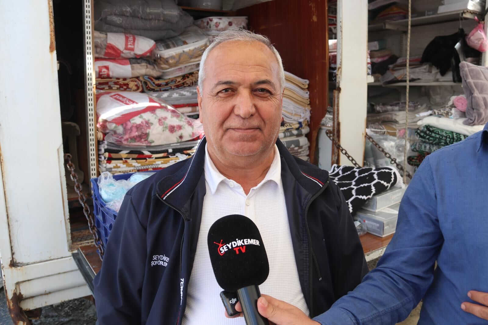 Seydikemer’de Kapalı Pazar Yeri Yüzleri Güldürdü