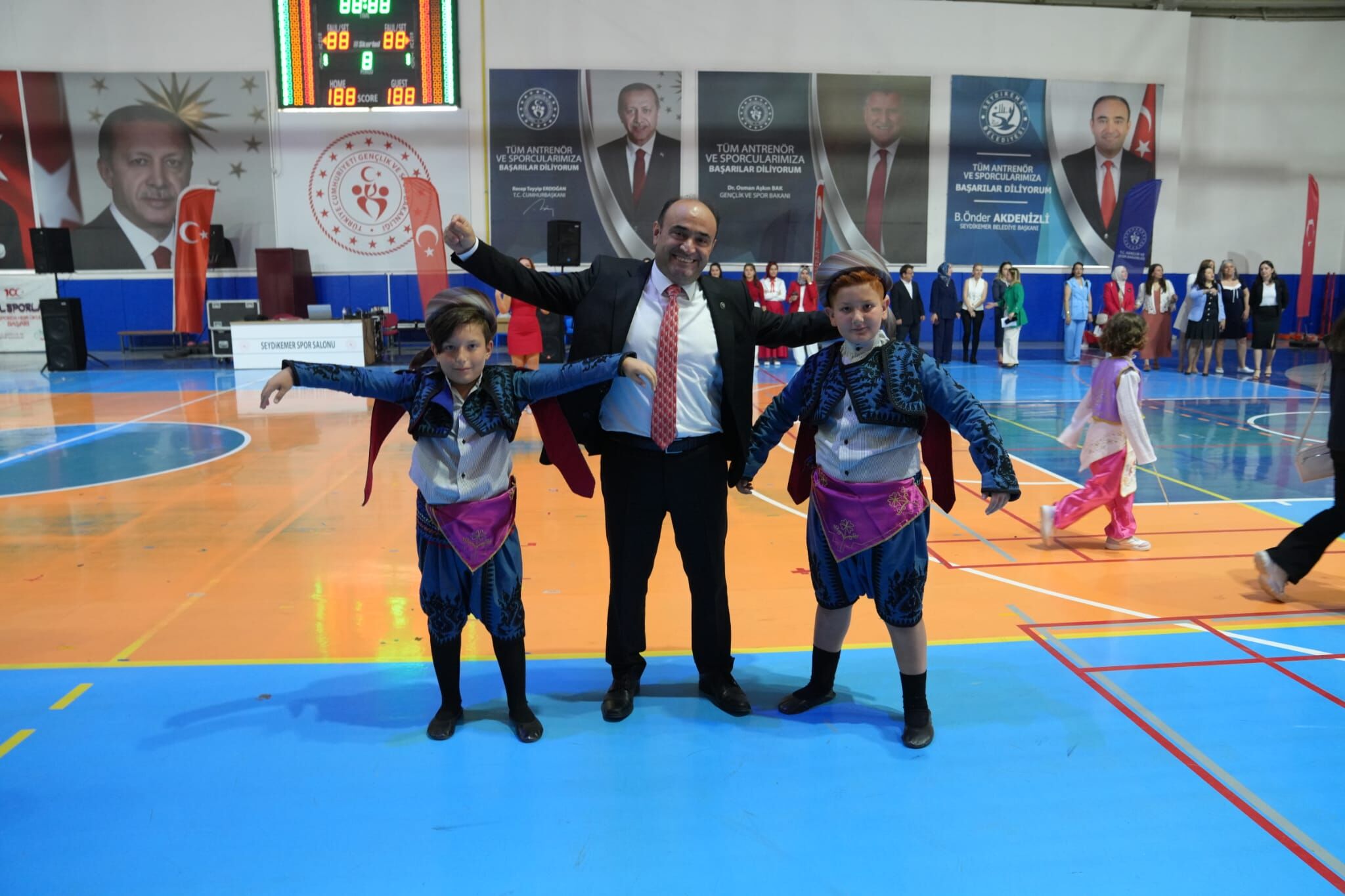 Seydikemer’de 23 Nisan Coşkusu Yaşandı