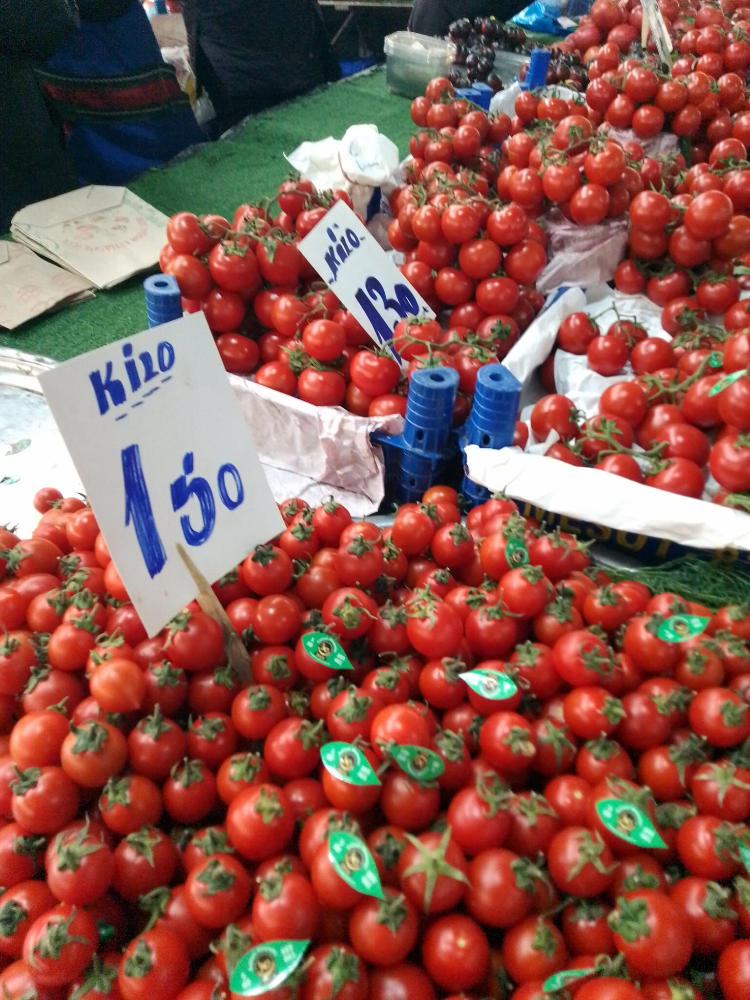 Fethiye Salı Pazarı Fiyatları İle İstanbul Semt Pazarı Fiyatlarını Karşılaştırdık