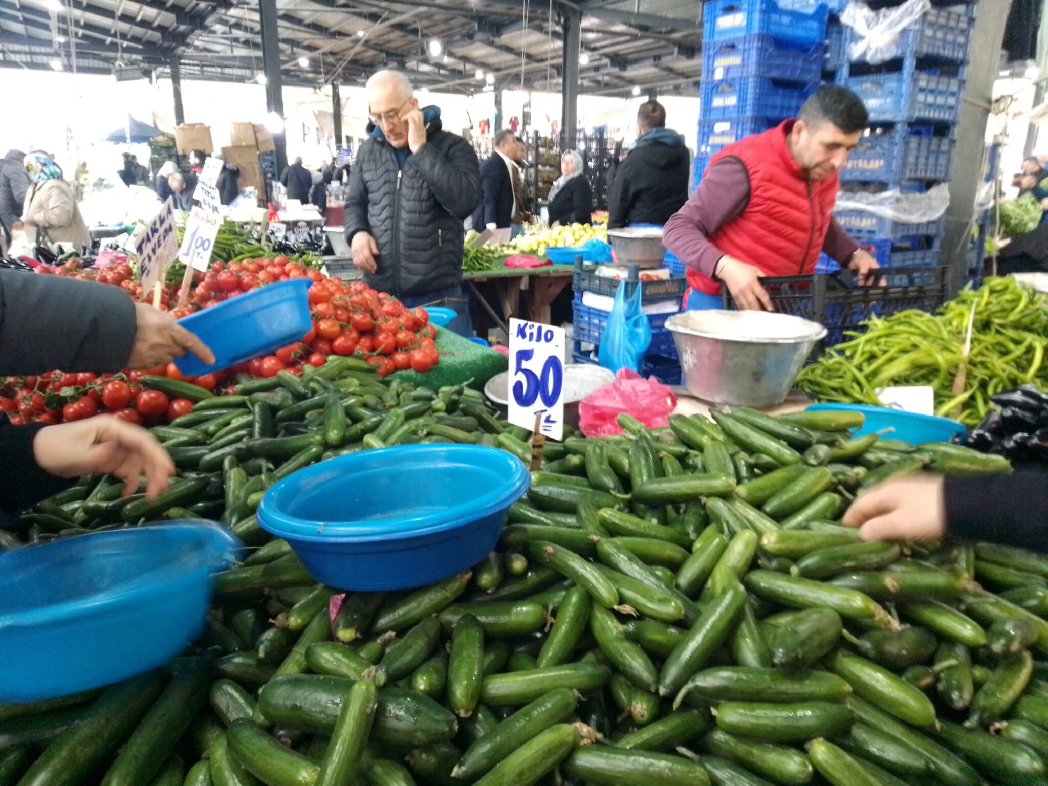 Fethiye Salı Pazarı Fiyatları İle İstanbul Semt Pazarı Fiyatlarını Karşılaştırdık