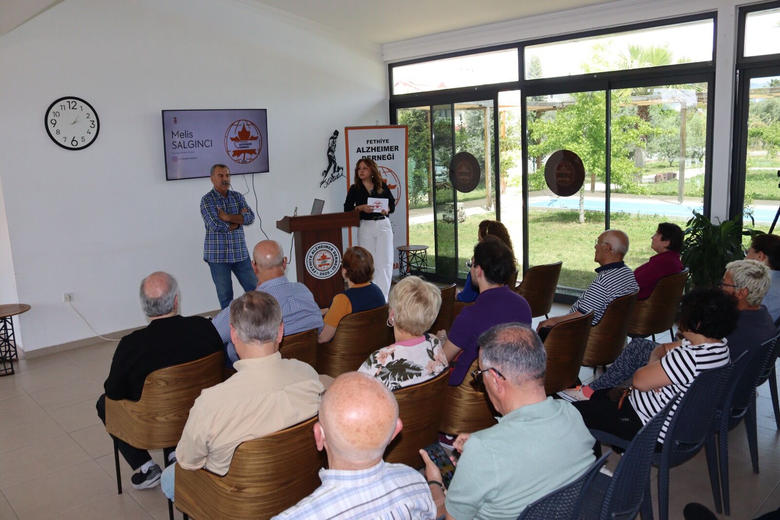 Fethiye Alzheimer Derneği’nde “Toplumda Artan Şiddetin Görünmeyen Nedenleri” Semineri