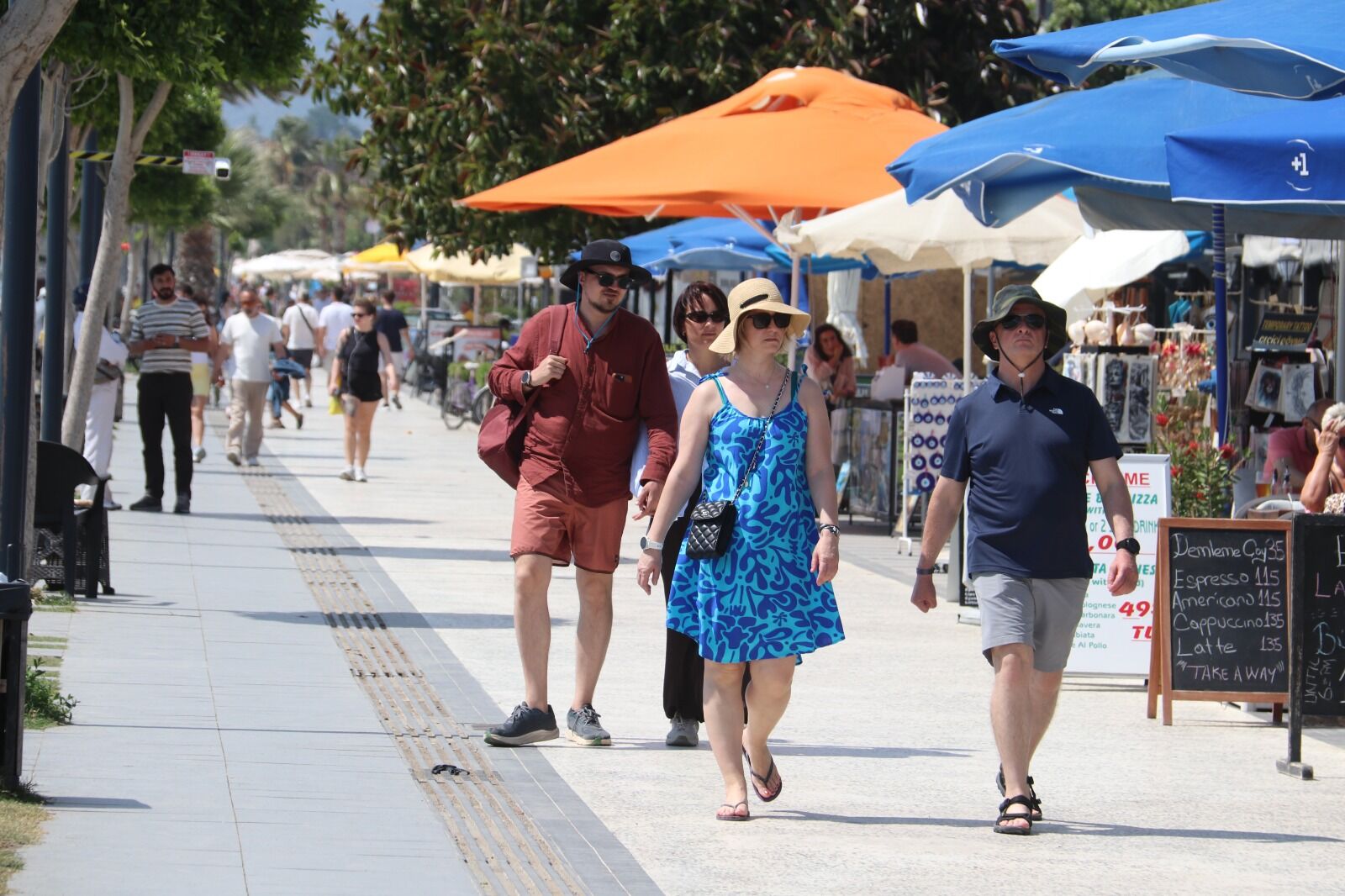 Fethiye Çalış Plajı’nda Beklenen Bayram Yoğunluğu Oluşmadı