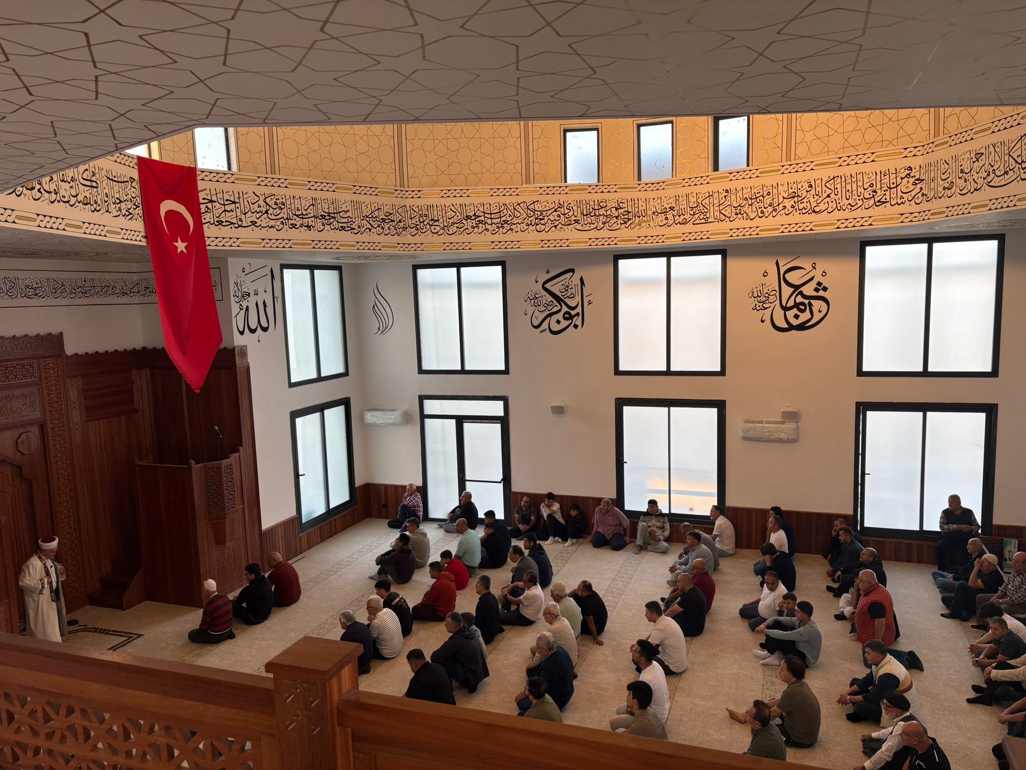 Fethiye Sahil Camii’nde İlk Namaz Bayram Namazı Oldu