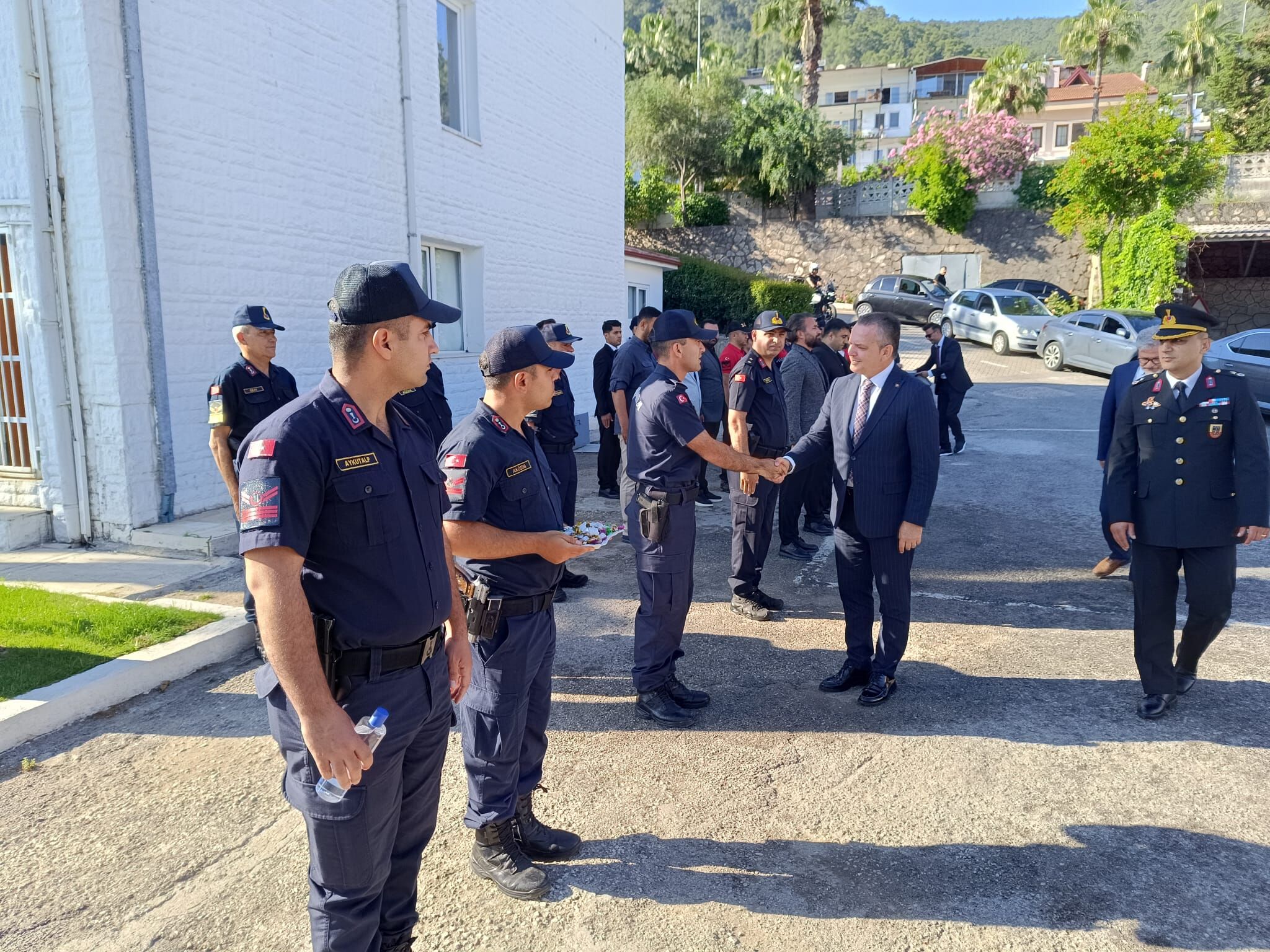Kaymakam Akkaya’dan Bayramda Güvenlik Güçlerine Ziyaret