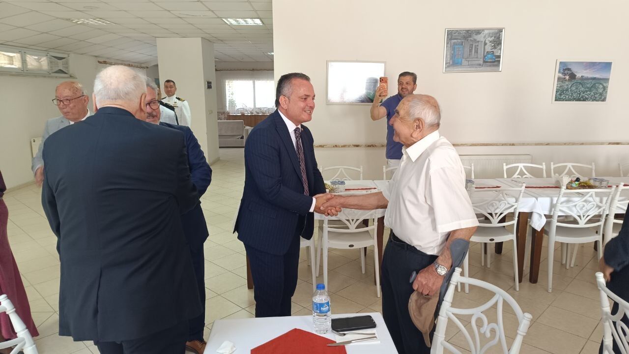 Kaymakam Akkaya’dan Huzurevi ve Hastane Ziyareti