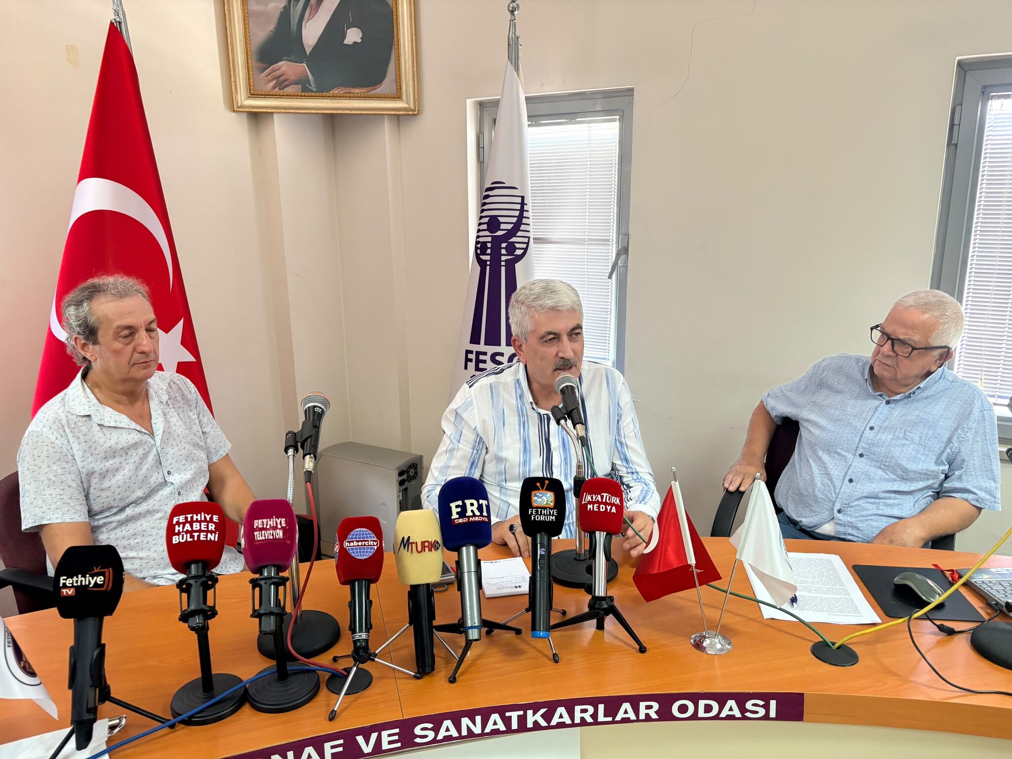 Sefa Özdemir: "Yerel Gazeteler Demokrasinin Nefesidir"