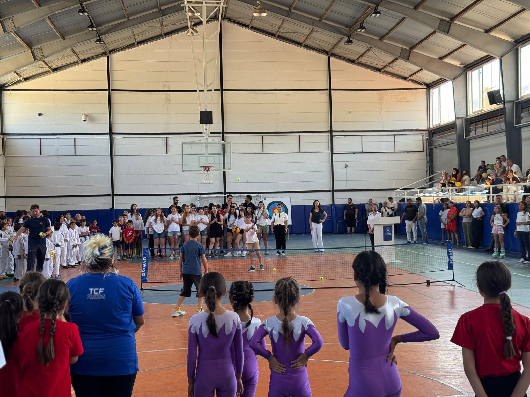 Fethiye’de Yaz Spor Okulları Coşkuyla Açıldı 12 Branşta Ücretsiz Spor Eğitimi Başladı
