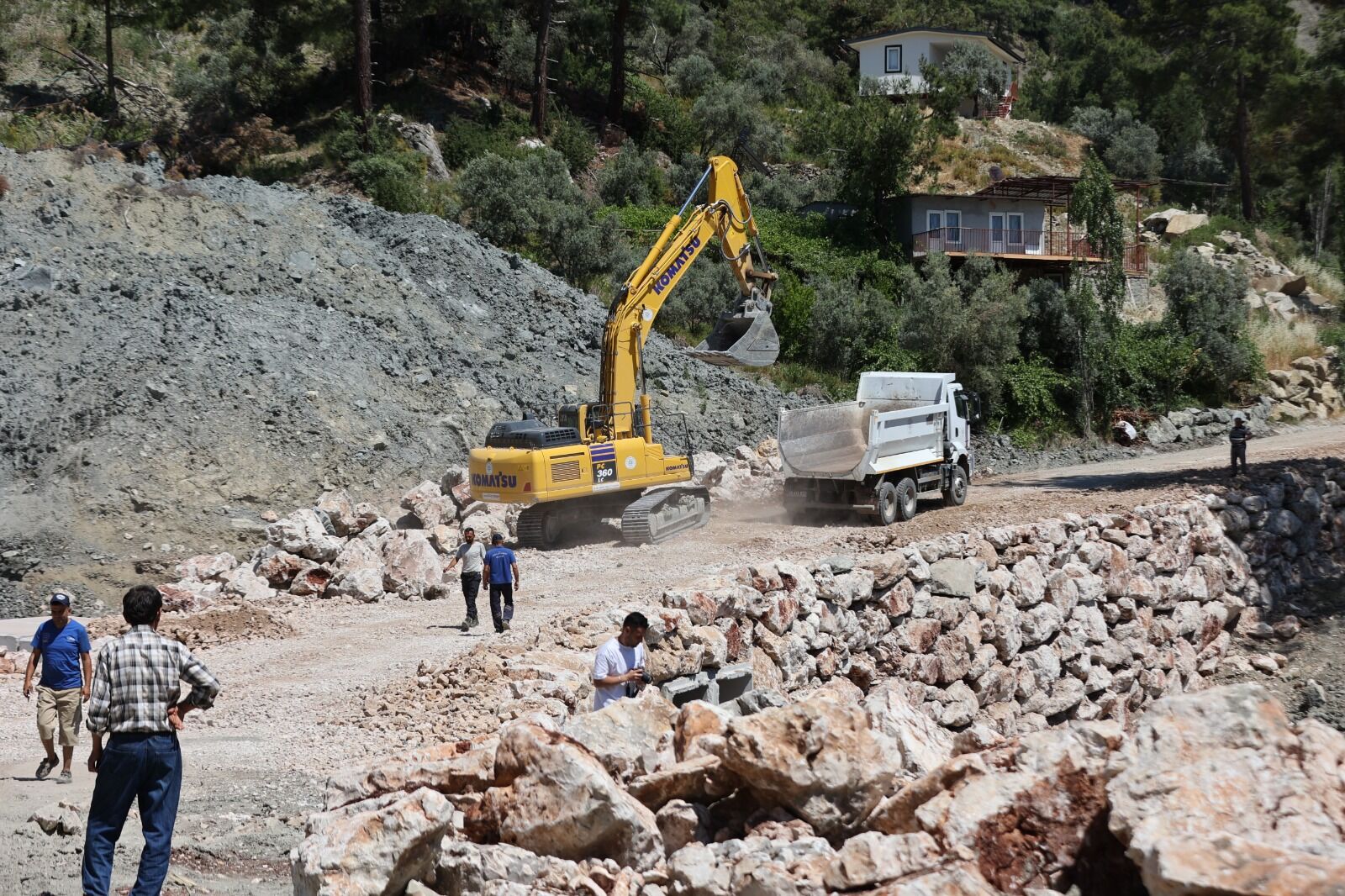 Seydikemer’de Heyelan Yaraları Sarılıyor