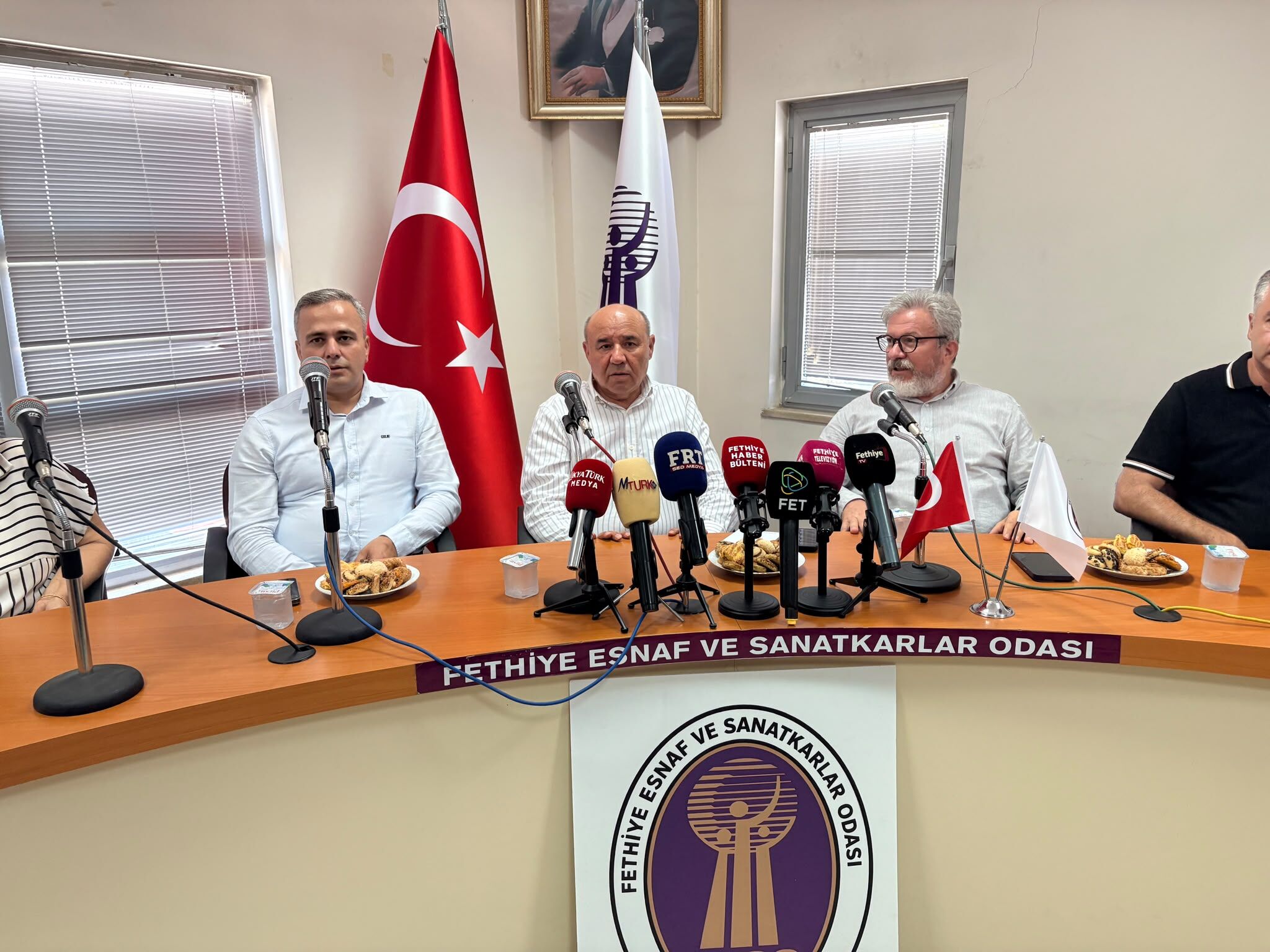 Yakup Otgöz, Fethiye Esnaf Odası’nı Ziyaret Etti: "Fethiye Bizim, Başka Fethiye Yok"