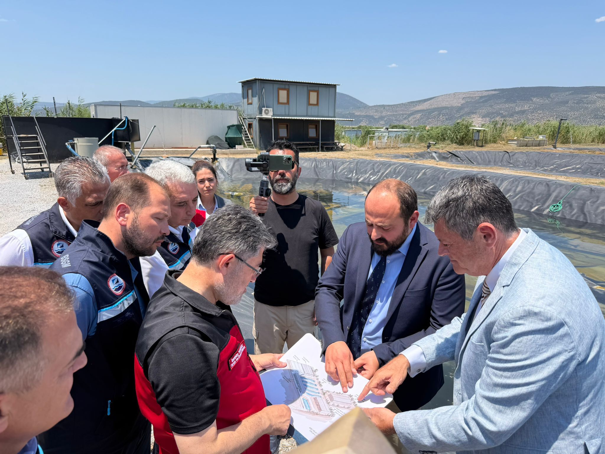 Bakan Yumaklı Milas'ta Su Ürünleri Tesisini Ziyaret Etti