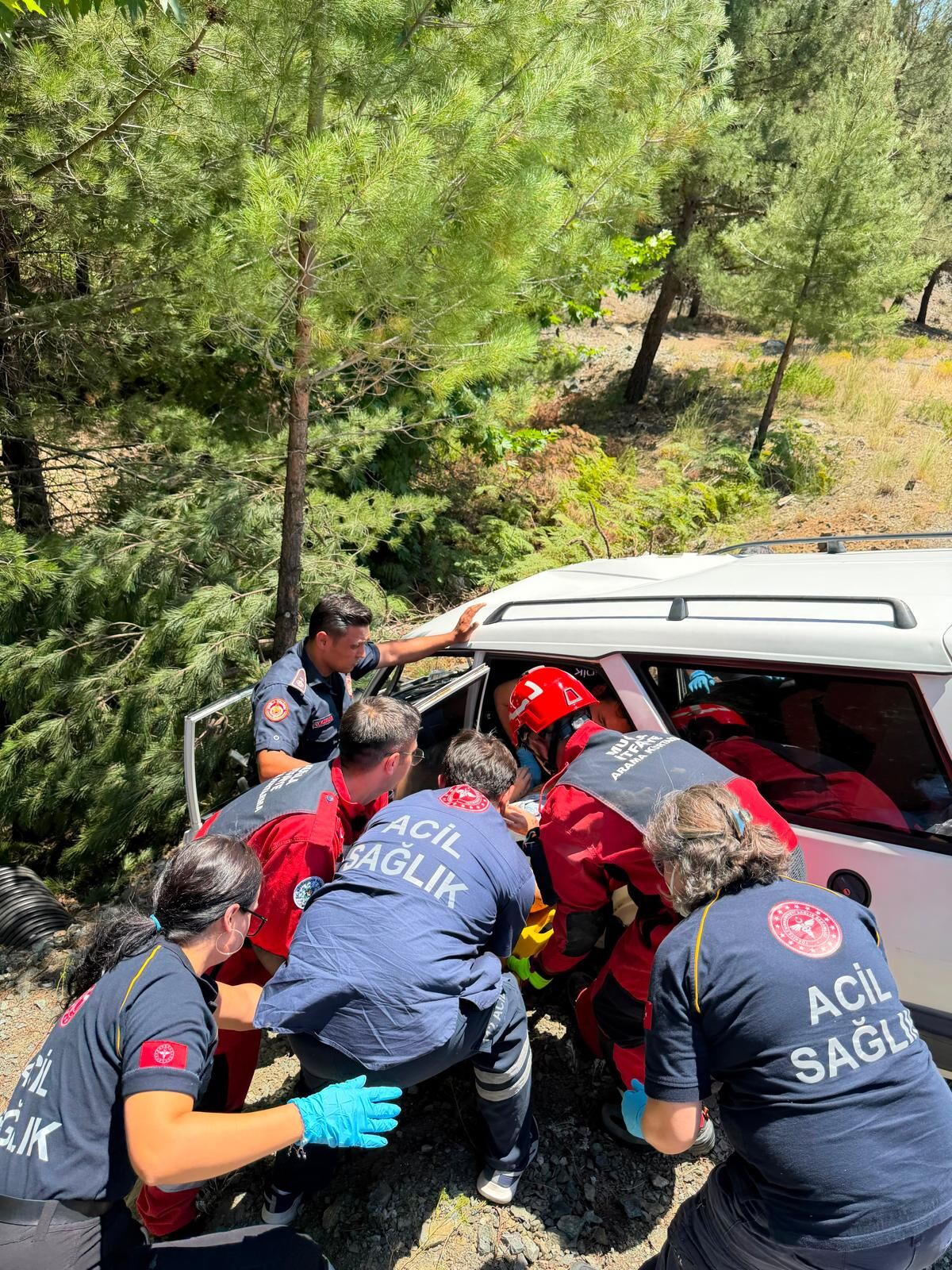 Muğla-Denizli Karayolunda Kaza: 2 Yaralı
