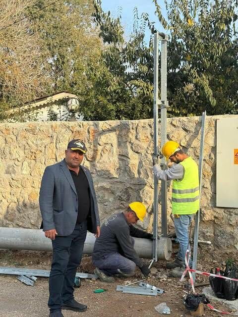 Önündeki Araçtan Sigara İzmariti Attı, Muhtar Takip Edip Jandarmaya Yakalattı