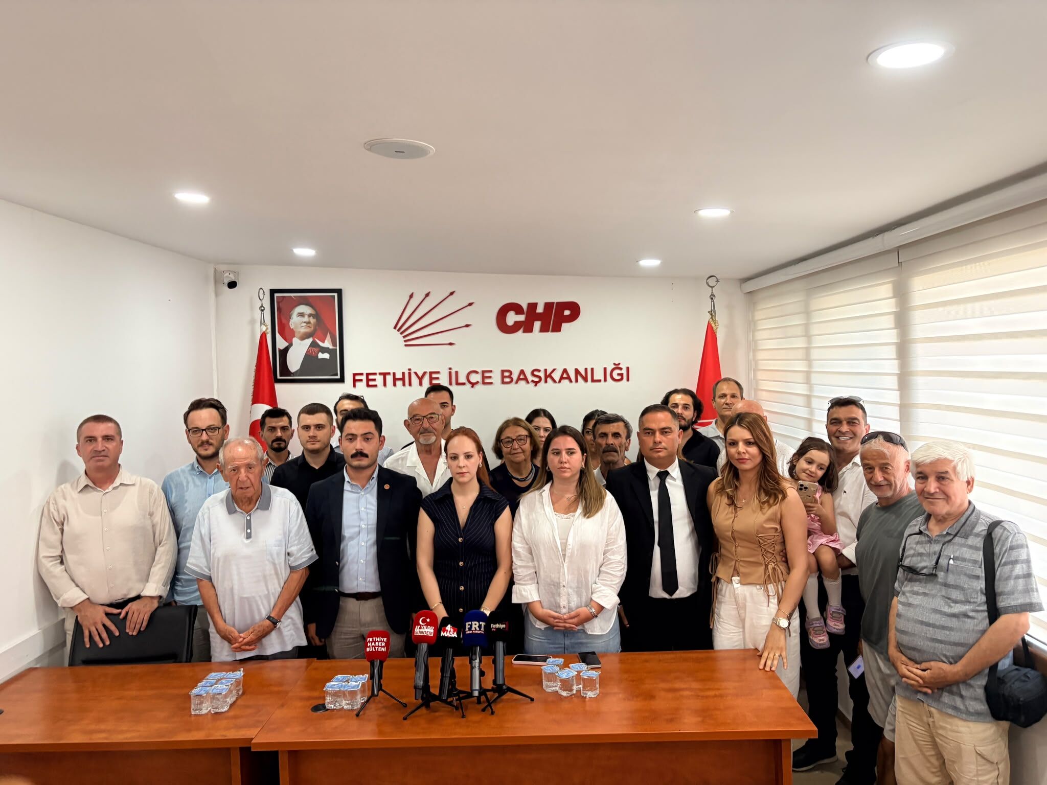 CHP Fethiye'nin Yeni İlçe Başkanı Güler İlk Basın Toplantısını Düzenledi