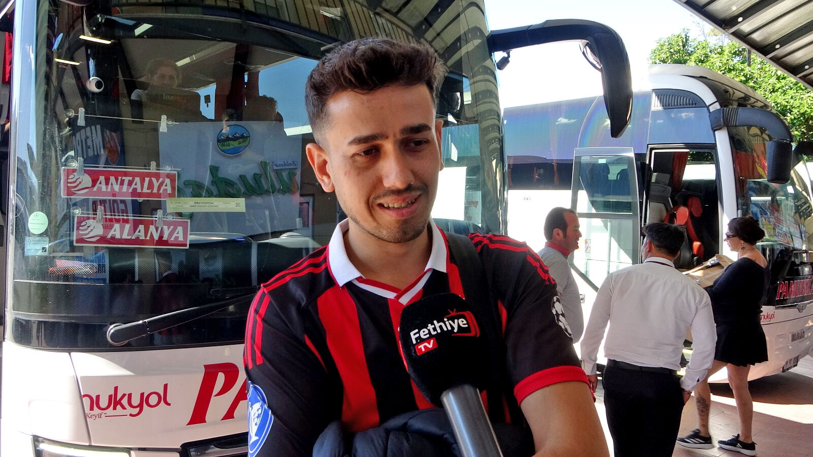 Otobüs ile Uçak Fiyatları Yarışıyor