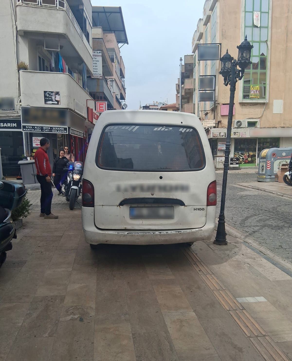 Kaldırıma Park Eden Araçlara İdari Yaptırım
