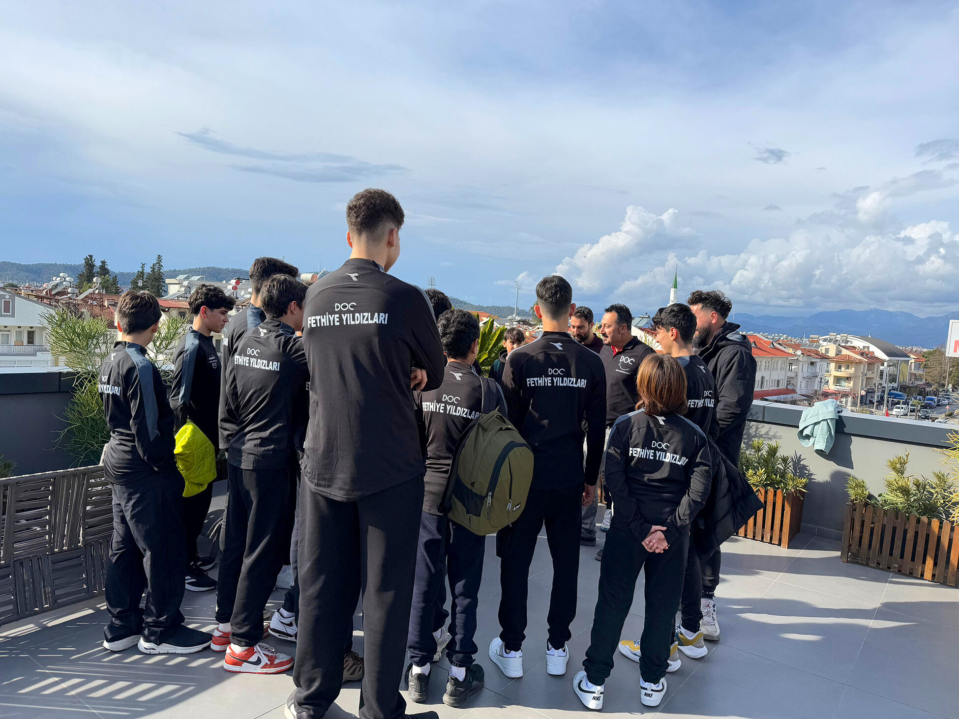 DOC Fethiye Yıldızları Spor Kulübü, Dental Operation Center Kliniği’ni Ziyaret Etti