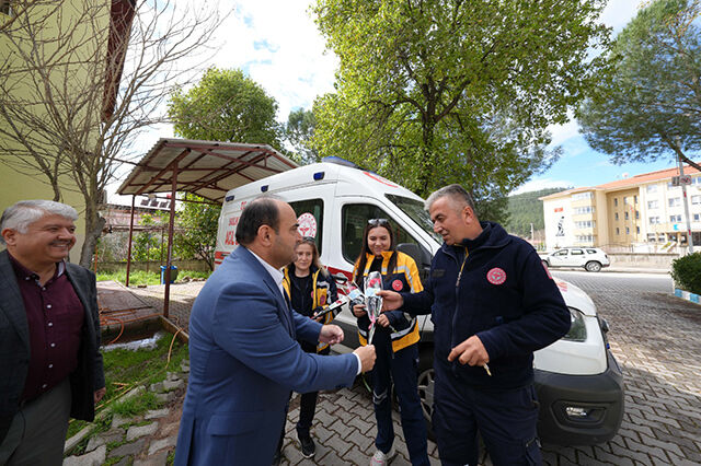 Başkan Akdenizli, 14 Mart Tıp Bayramı'nı Kutladı