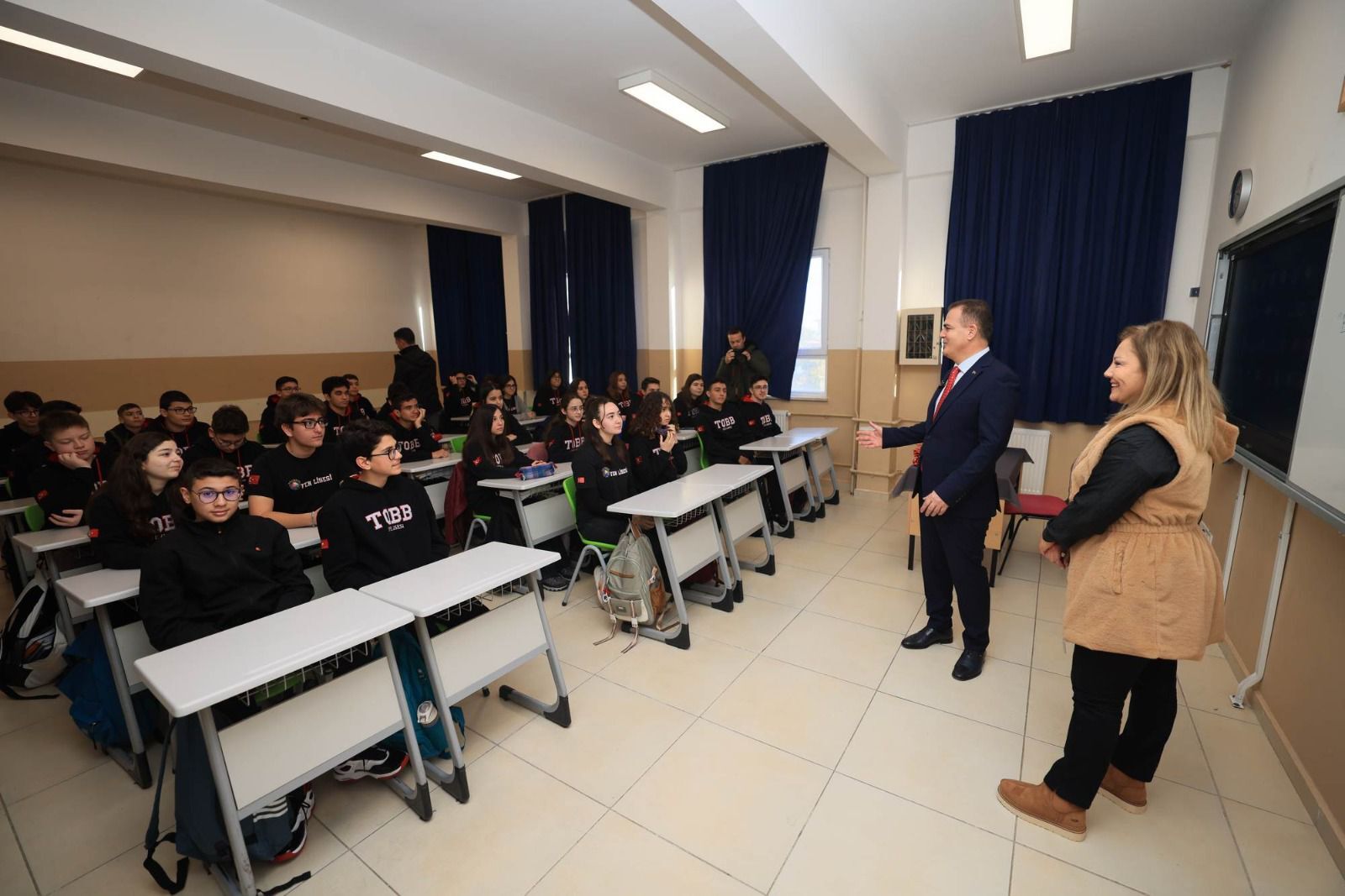 Yeni Dönemin İlk Dersini, Vali Dr. İdris Akbıyık Verdi