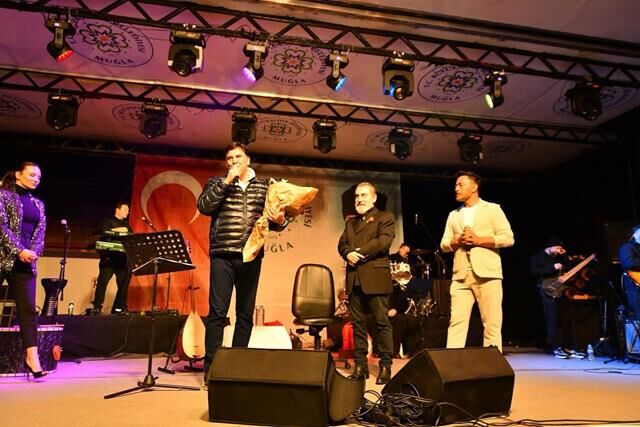 Yeşilüzümlü Festivali Soner Olgun Konseriyle Son Buldu